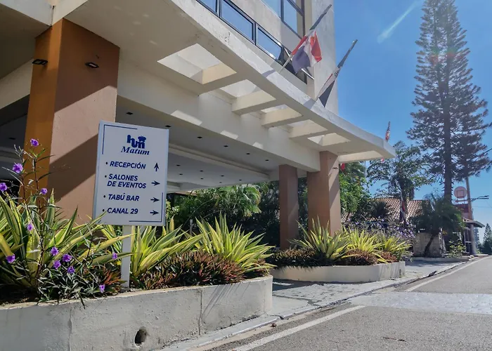Hotel de 3 estrellas: Matum Hotel & Casino