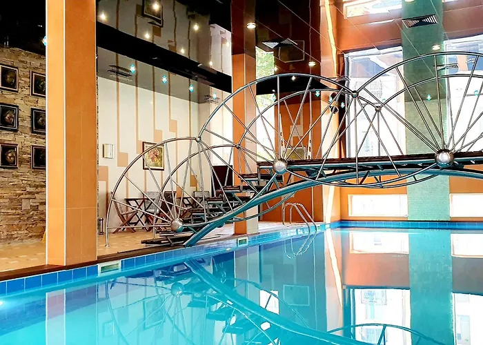 Hotel con piscina: Hotel Anel