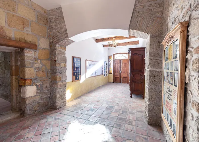 Casa de huéspedes: Chambre Du Puits Du Couvent