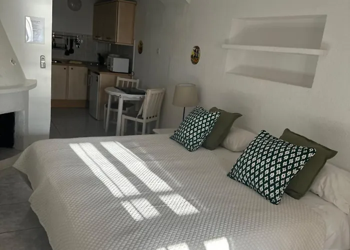 Apartamentos Casa Blanca