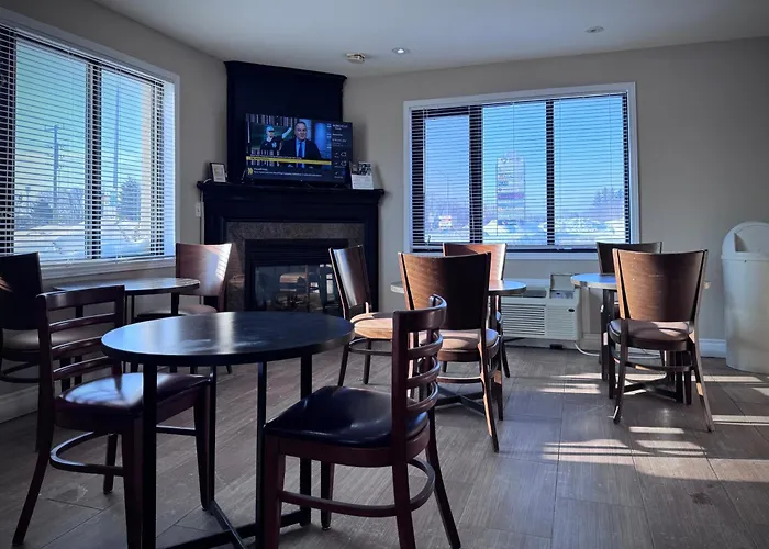 Super 8 By Wyndham Guelph