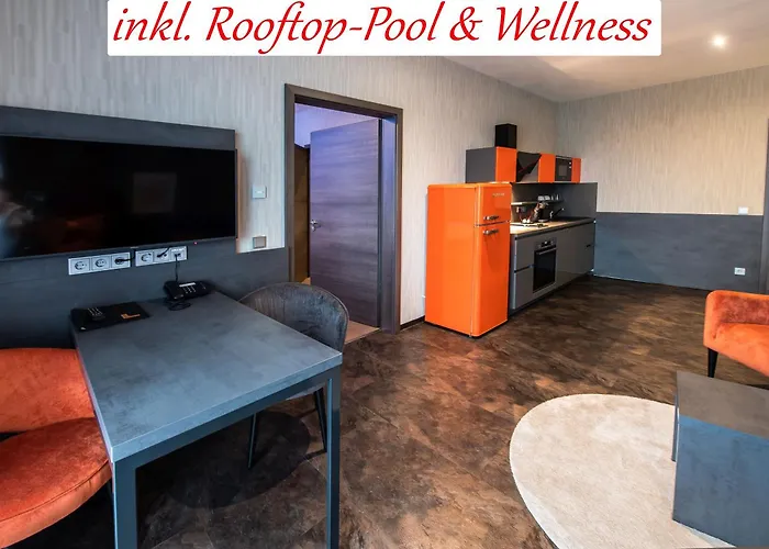 Hotel with pool: Premium By Gs Hotel