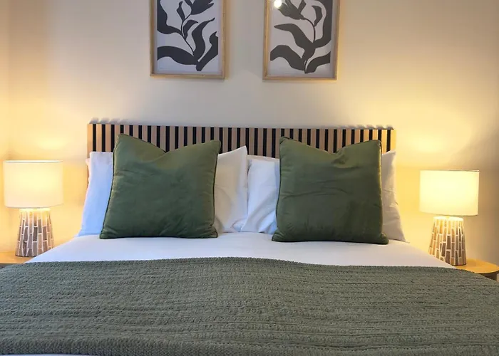 Cheap hotel: The Shore