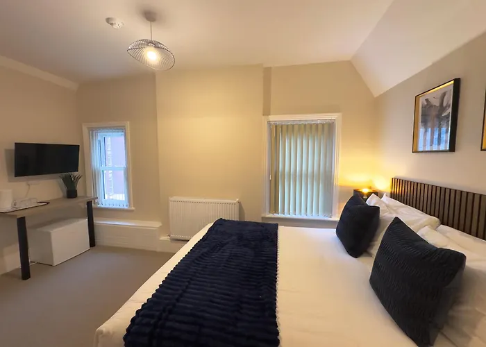 Cheap hotel: The Shore