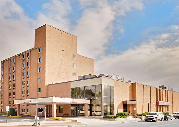 Luxury hotel only: Ramada By Wyndham Marquette