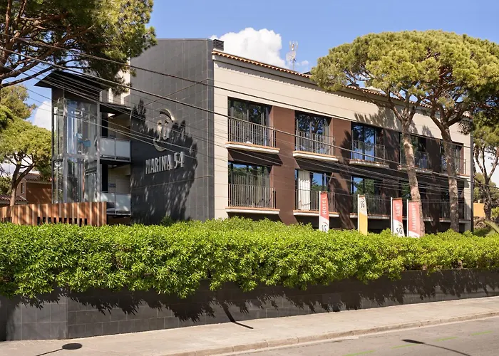 Sg Marina 54 Apartments