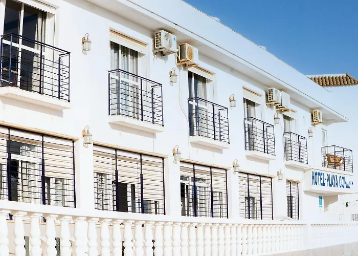 Playa Conil - Beachfront Studios & Suites