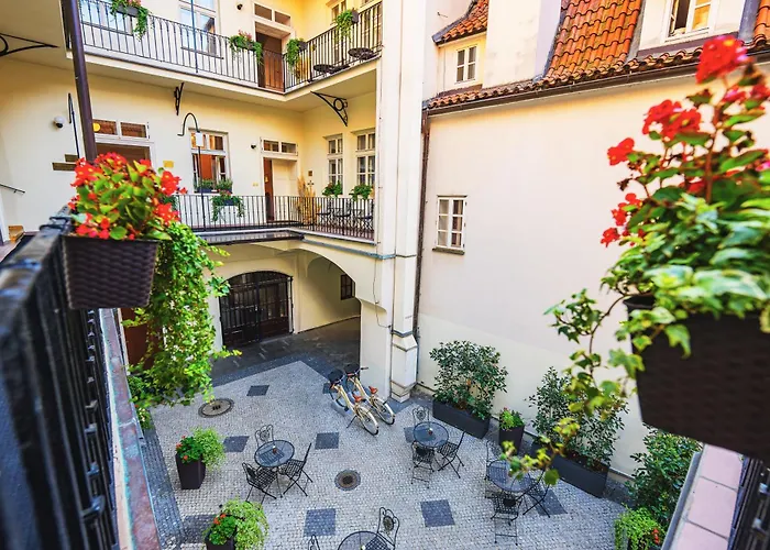 Family Hotel: Josephine Old Town Square Hotel - Czech Leading Hotels