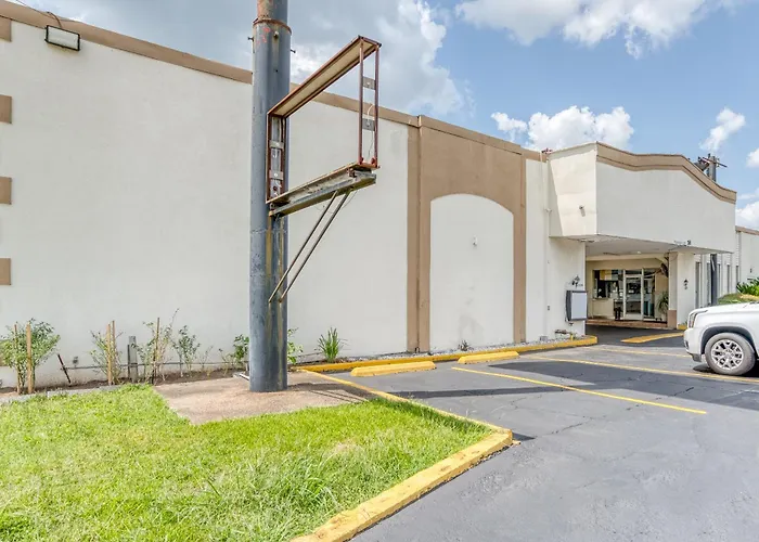 Oyo Hotel Alexandria La- Hwy 165