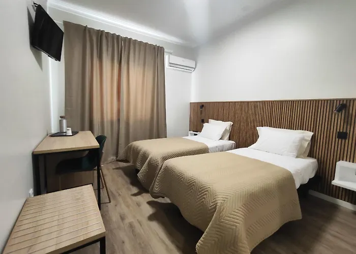 Hotel com jacuzzi: Residencial Centro Comercial Avenida Bragashopping