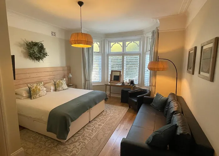 B&B only: Beach Lodge