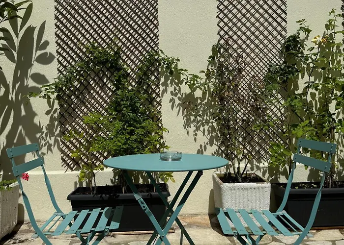 Hotel de 3 estrellas: Hotel Lilas Gambetta