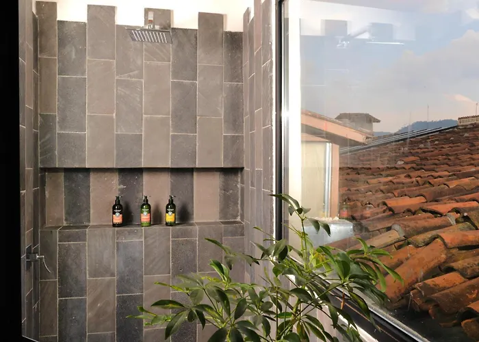 Family Hotel: Sombra Del Agua