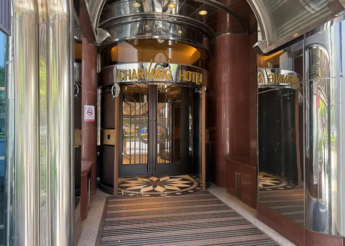 Resort: Taipei Charming City Hotel