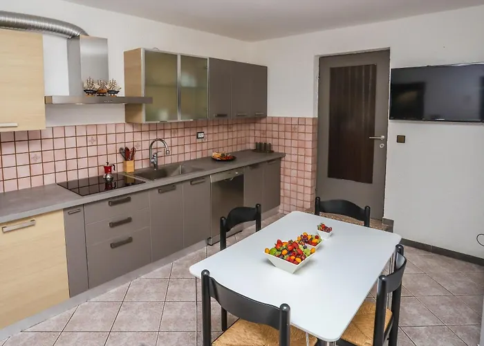 Ferienvermietung: Apartments Villa Irena