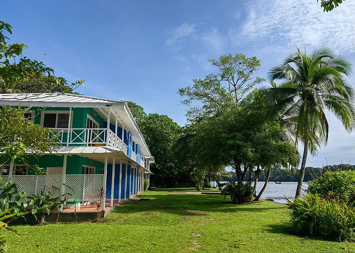 Tortuga Lodge & Gardens By Boeena