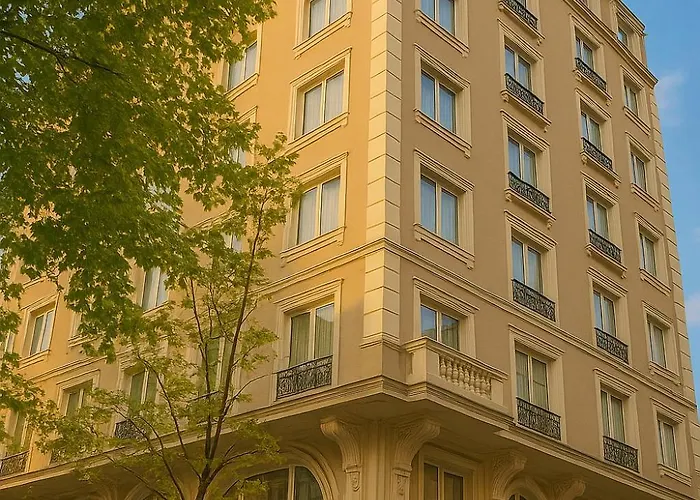 Hôtel avec piscine: Taksim Gonen Hotel