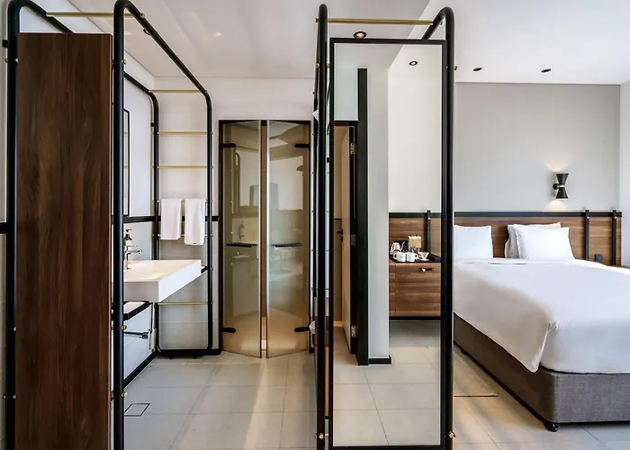 Hotel with Tennis: Form Hotel Al Jaddaf, Dubai, A Member Of Design Hotels
