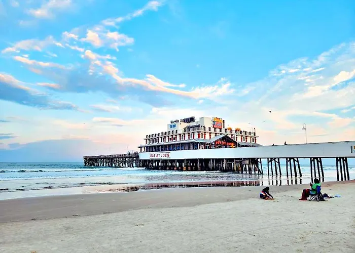 Wyndham Ocean Walk: Deluxe Oceanview Jacuzzi Condo in Daytona