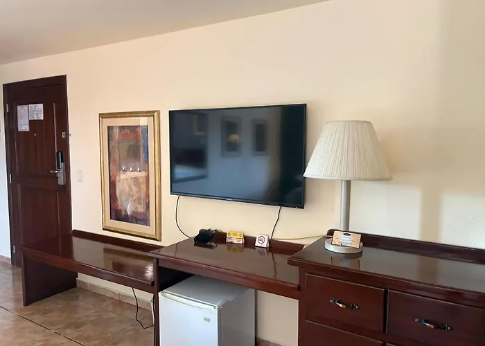 Hotels With Four Stars Florencia Plaza