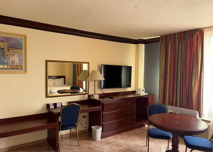 Hotels With Four Stars Florencia Plaza