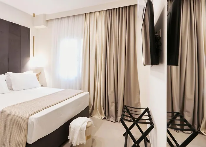 4 star hotel: Atlas Skiathos