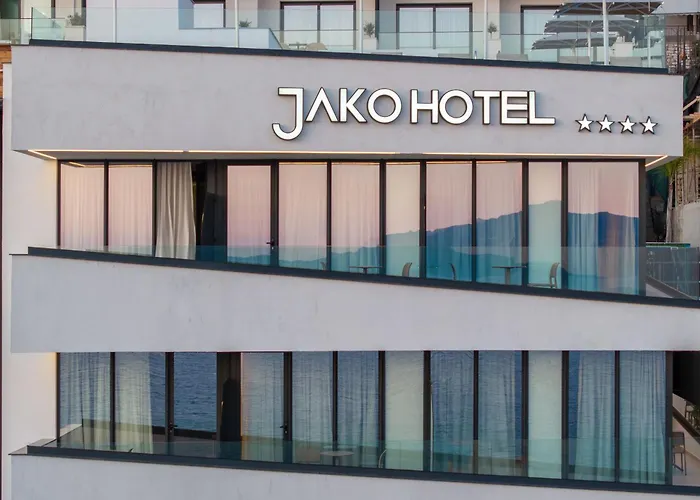 4-Sterne-Hotel: Jako Premium Hotel