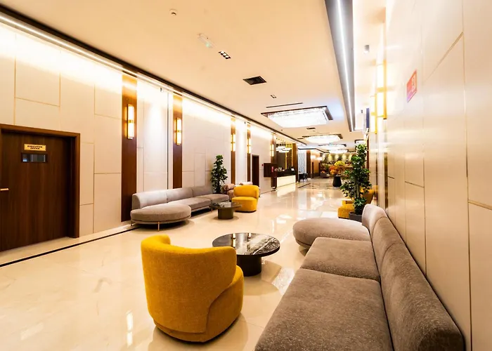 Grand Astoria