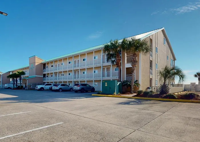 Vacation rental: Crystal Sands 111A