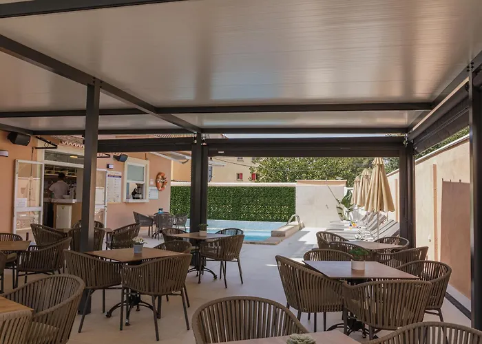 Hotel Gabarda Palmanova