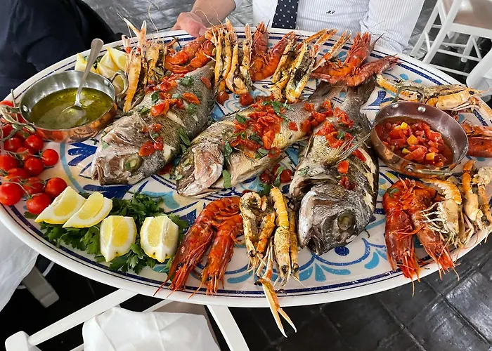 Resort: Calanica Resort