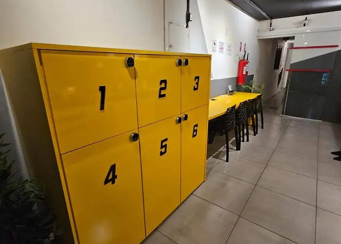 LÍAH Hostel&Suites
