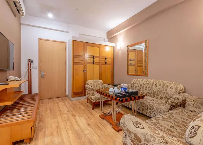 Luxury hotel only: Golden Sunshine Villa Hotel And Travel