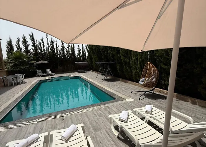 Magnifique Nour Avec Piscine