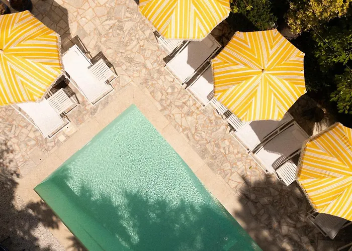 Hotel con piscina: Hotel Le Sud