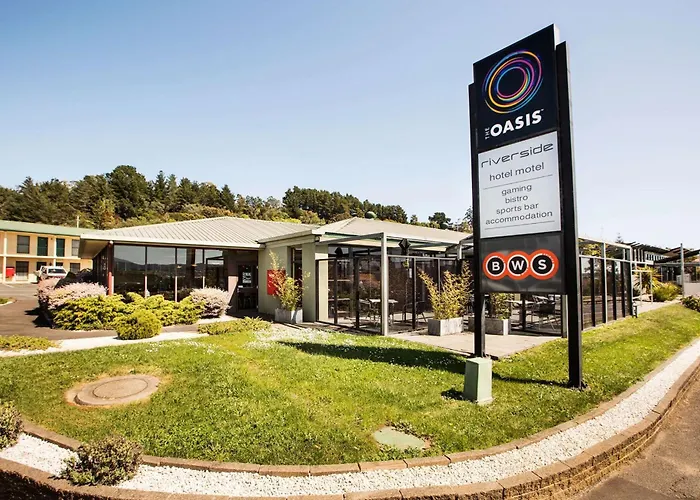 Nightcap At Riverside Hotel