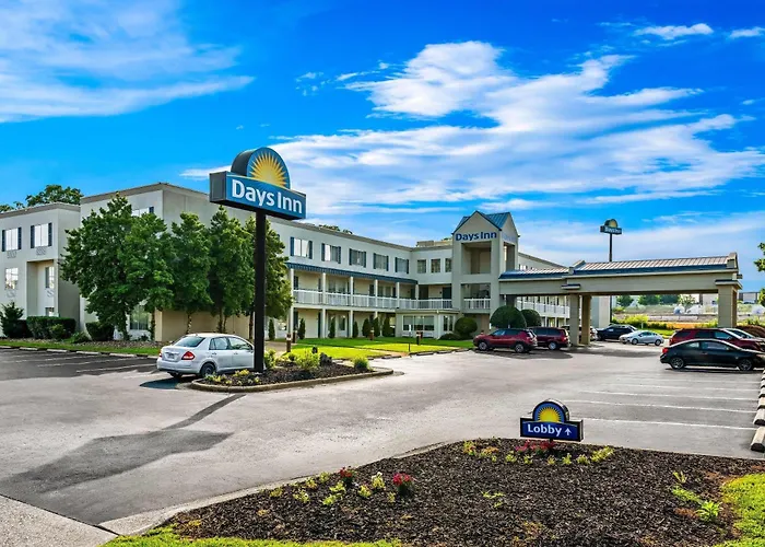 Motel: Days Inn By Wyndham Chattanooga/Hamilton Place