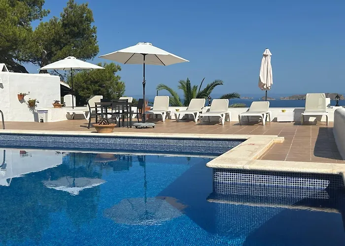 Hotel: Hostal Cala Moli