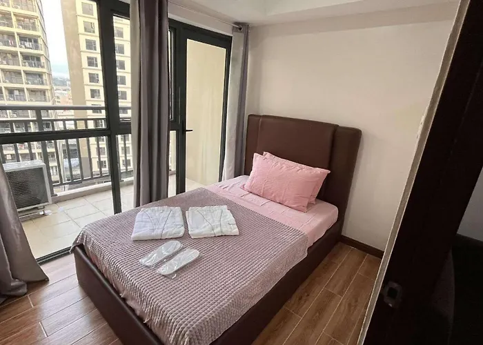 Pet Friendly hotel: Bayport West Naia Residences