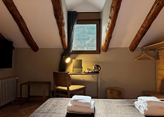 Hotel Yomo Petit Paris Encamp