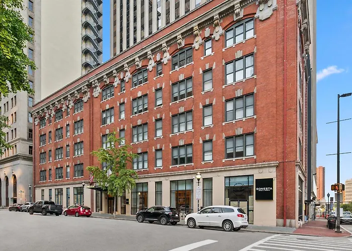 Boutique hotel only: Sonesta Hotel Baltimore Inner Harbor