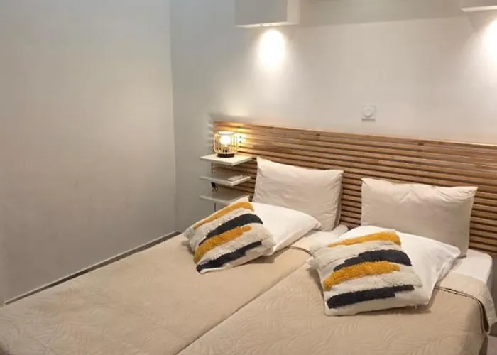 Hôtel bon marché: Camelia Prestige - Place de la Nation