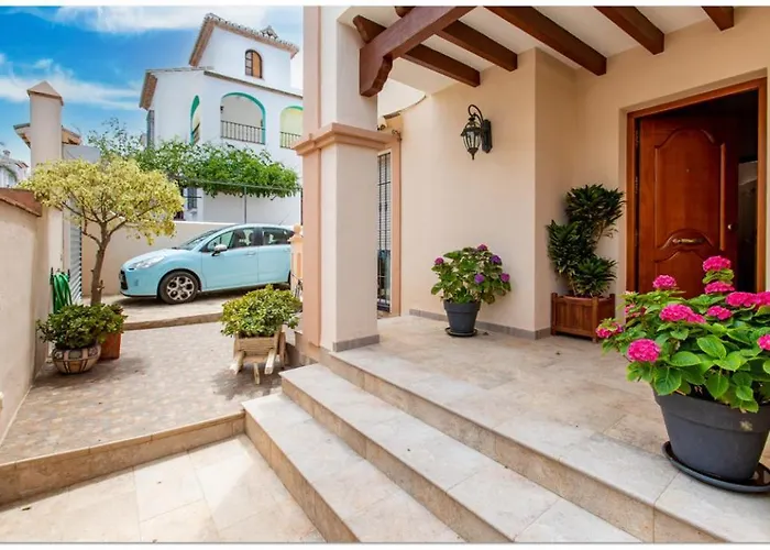 Villa: Villa Palomas By Spainsunrentals 1072