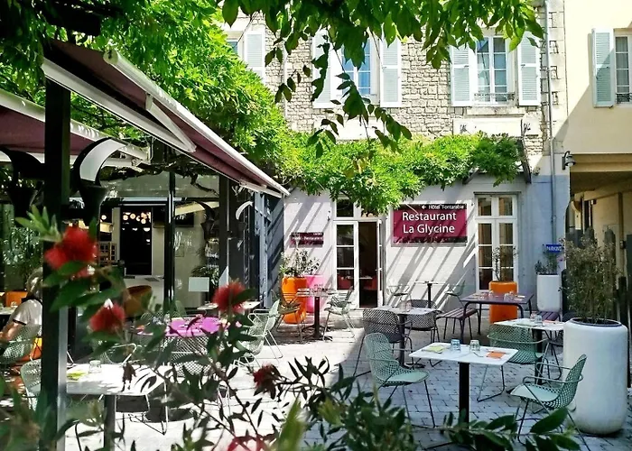 Hôtel pour familles: Logis Le Fontarabie