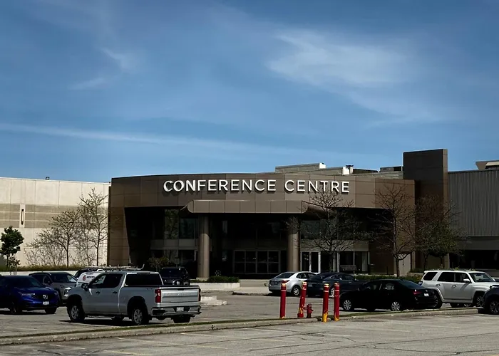 Self catering: Holiday Inn Toronto Airport East By Ihg