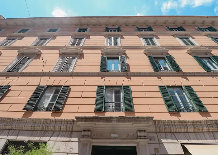 Essenza House
