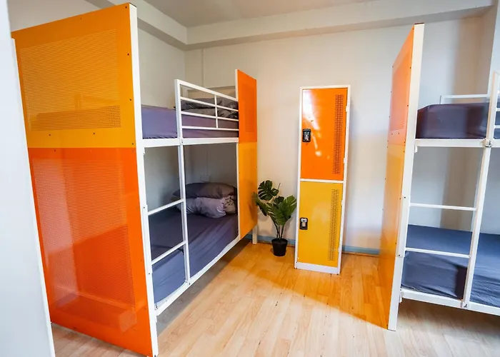 Mad Monkey Bayswater (Adults Only)