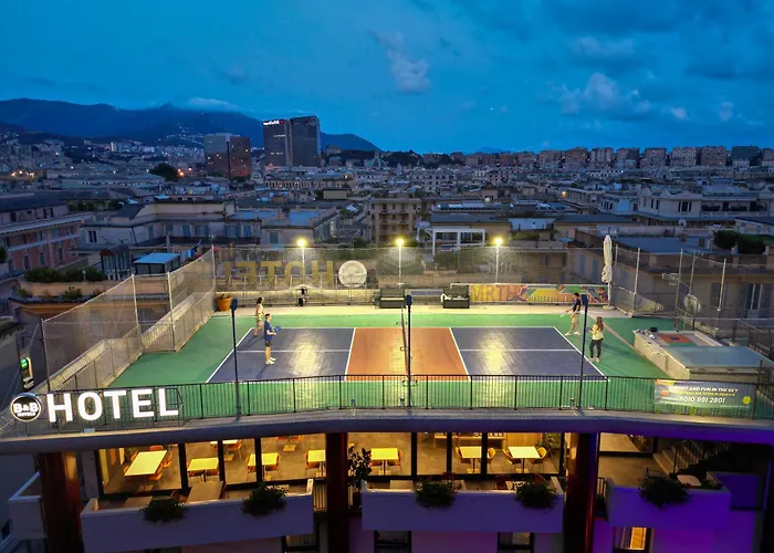 Marathon Hostel
