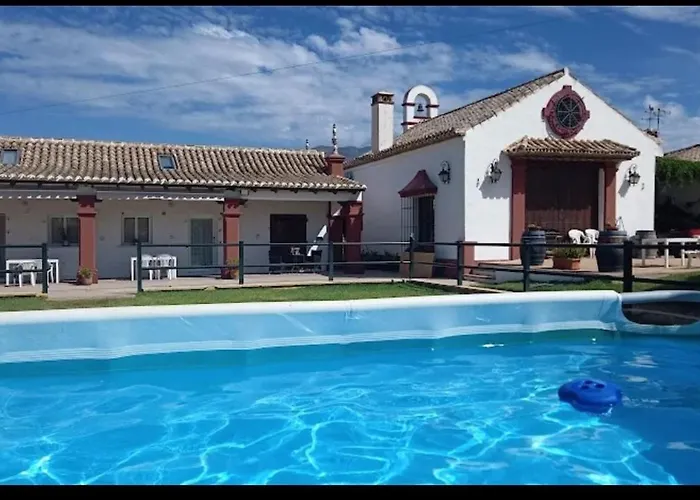Casa rural Mijas. Cerca playa y montaña con jardín