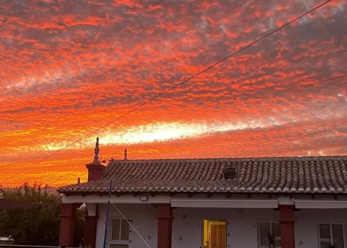 Casa rural Mijas. Cerca playa y montaña con jardín